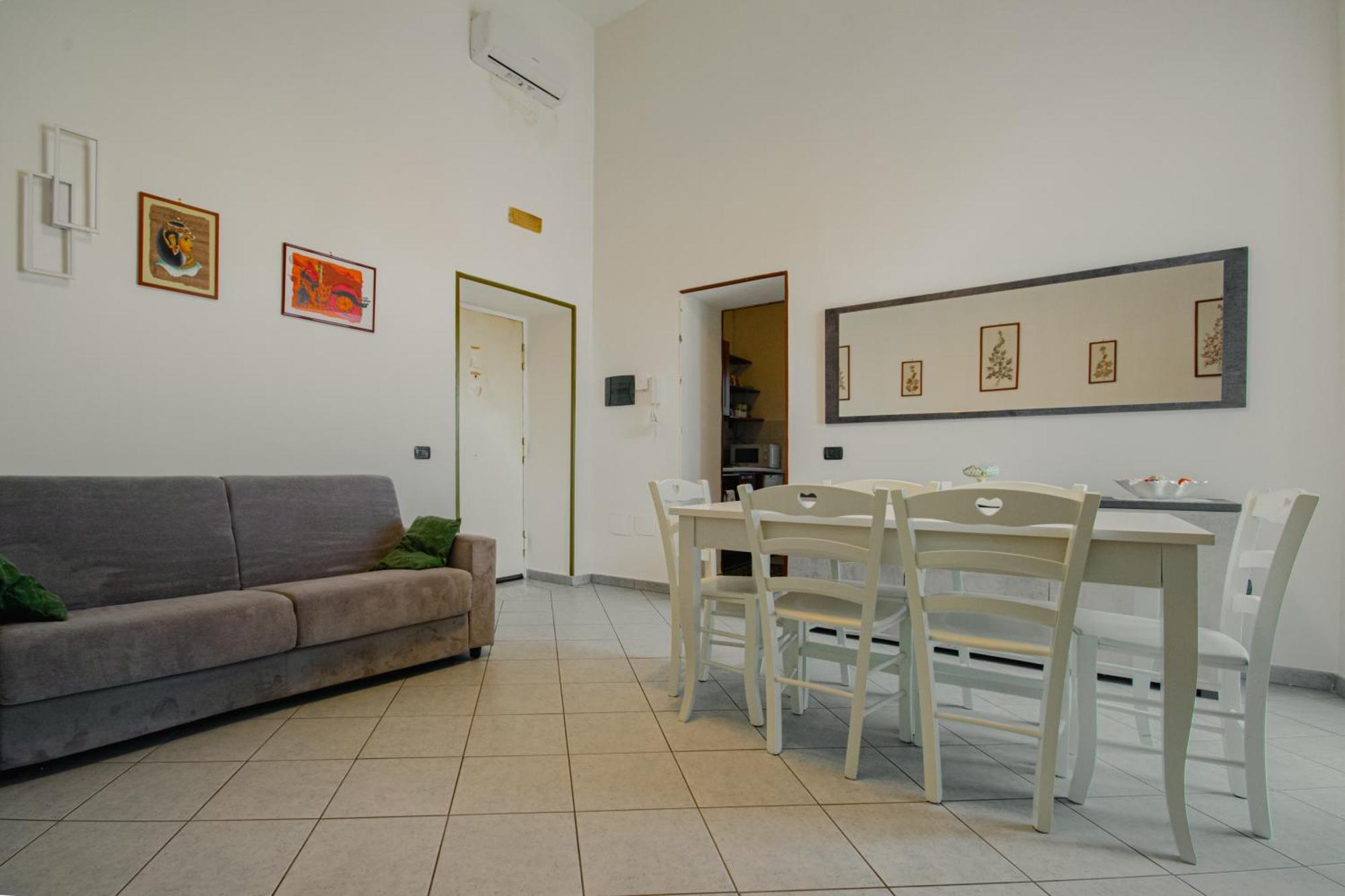 Panoramic - Demi House Apartment เนเปิลส์ ภายนอก รูปภาพ